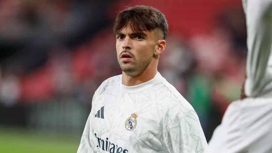 Raúl Asencio, contra la jerarquía de Ancelotti que favorece a Tchouaméni: "Es un líder y eleva el registro competitivo"