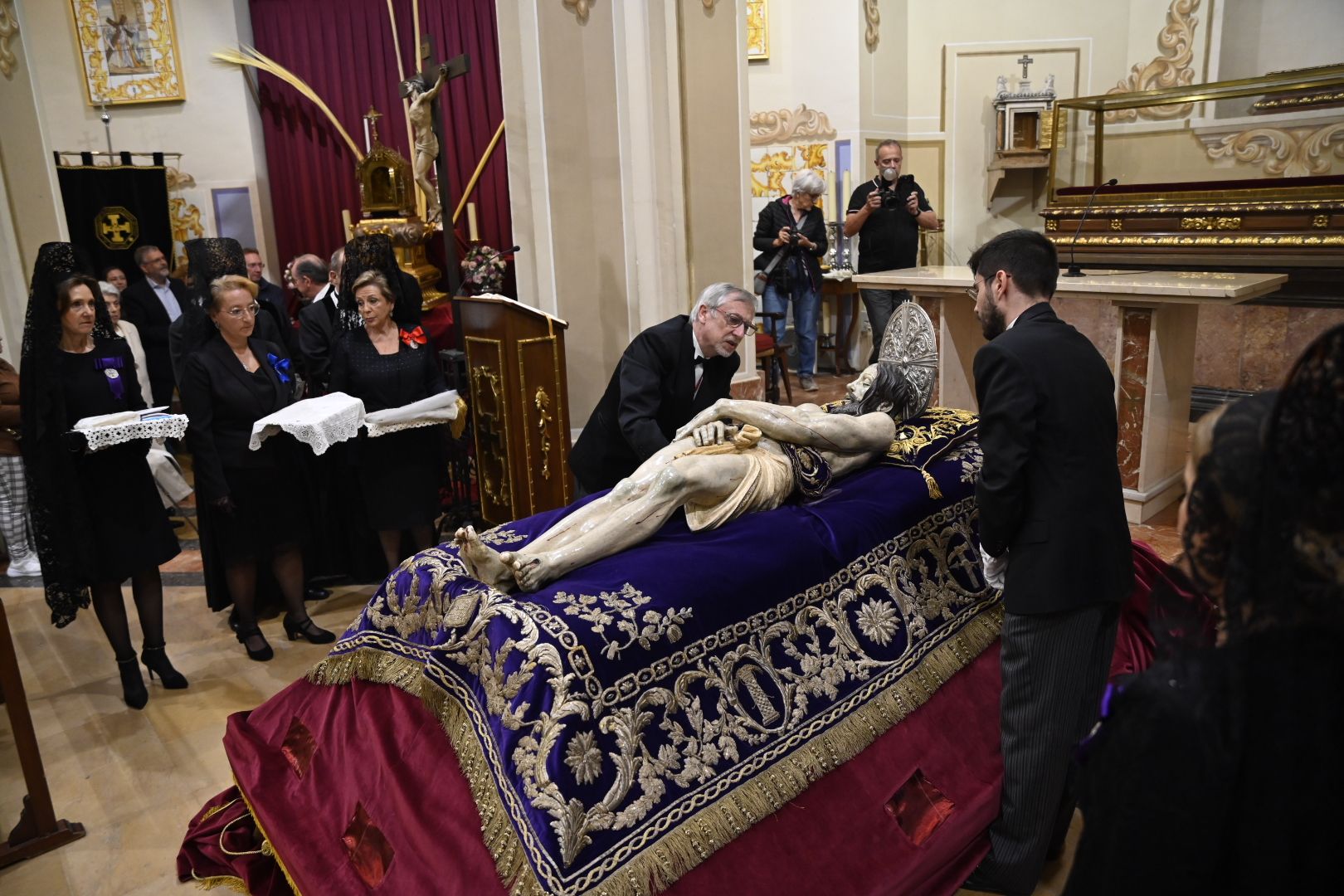 Galería de imágenes: Procesión del Santo Entierro en Castelló