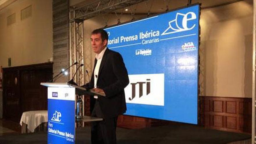 El presidente canario, en el Foro Editorial Prensa Ibérica