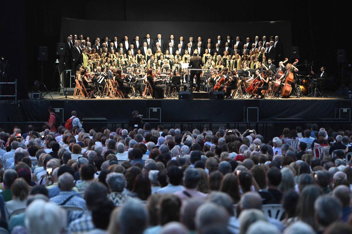 Concierto de la Coral Casablanca en el auditorio del parque de Castrelos, en Vigo.