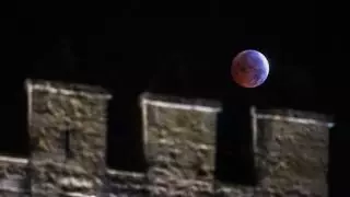 Tumbonas, telescopios y chocolate caliente: España prepara una noche en vela para ver el eclipse lunar