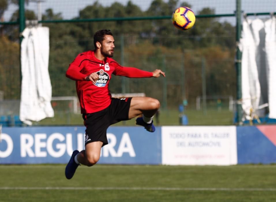 El Dépor se entrena antes de viajar a Almería