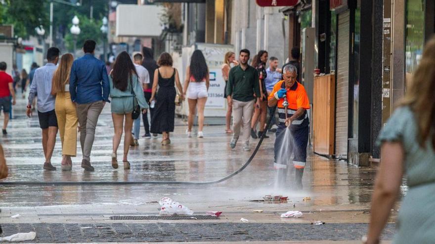 La puesta en marcha del nuevo contrato de la limpieza va para largo en Alicante