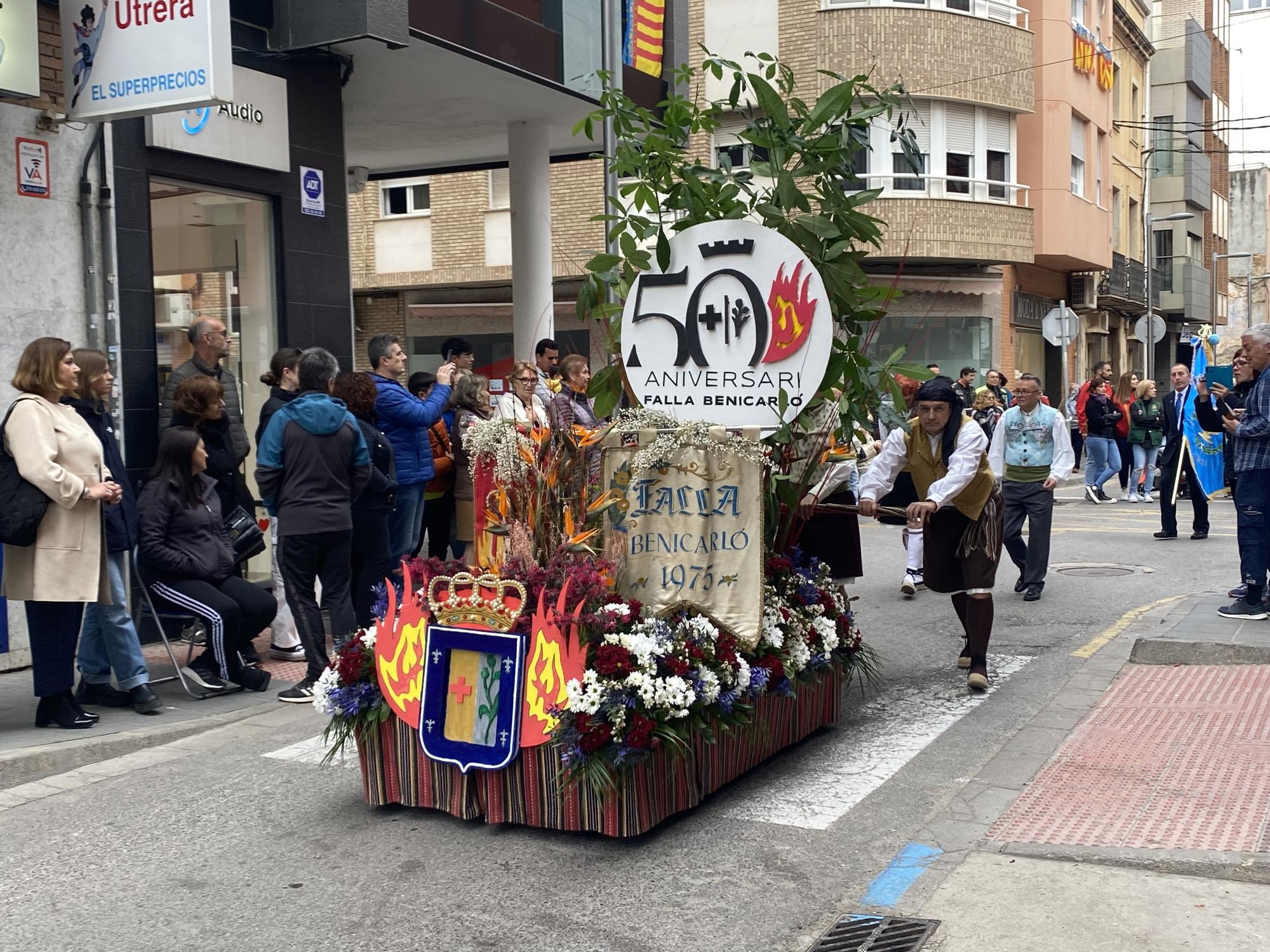 Las mejores imágenes de la ofrenda floral a la Mare de Déu de la Mar en Benicarlò