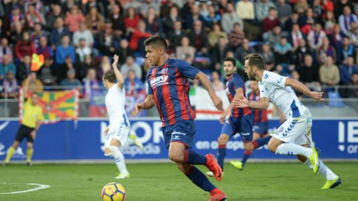 LALIGA 123 | Huesca - Tenerife (3-0): El gol del delantero de moda de segunda, el Cucho