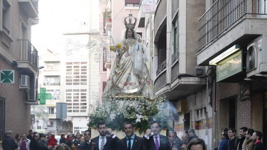 Un momento de la procesión en Santa Eulalia