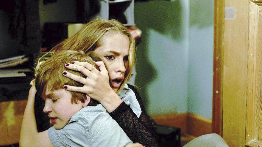 Teresa Palmer y Gabriel Bateman. // FdV