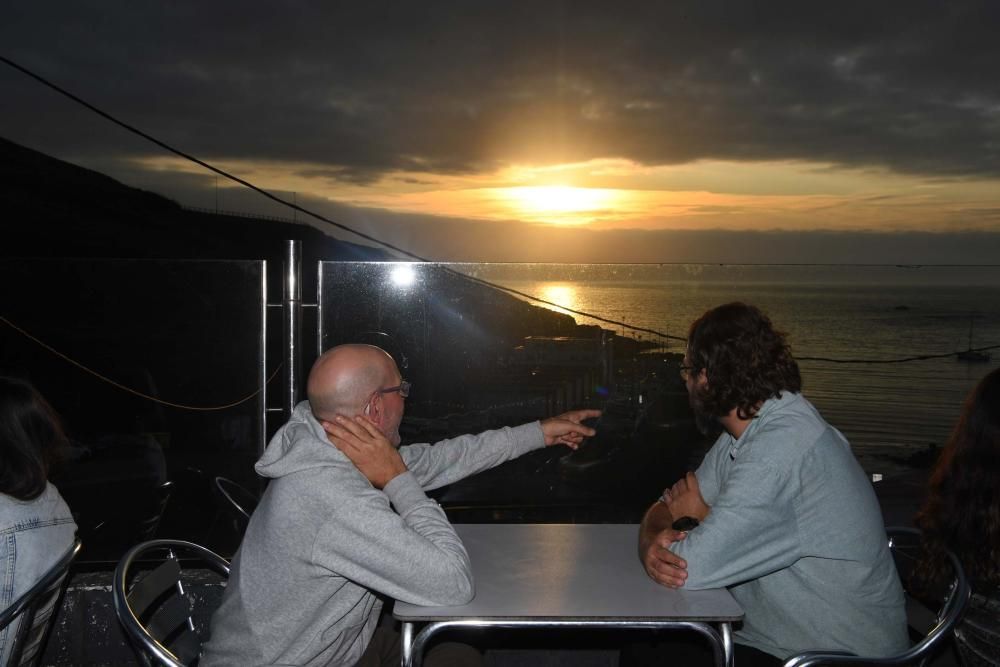 Cierra el bar O''Portiño, donde se pone el sol