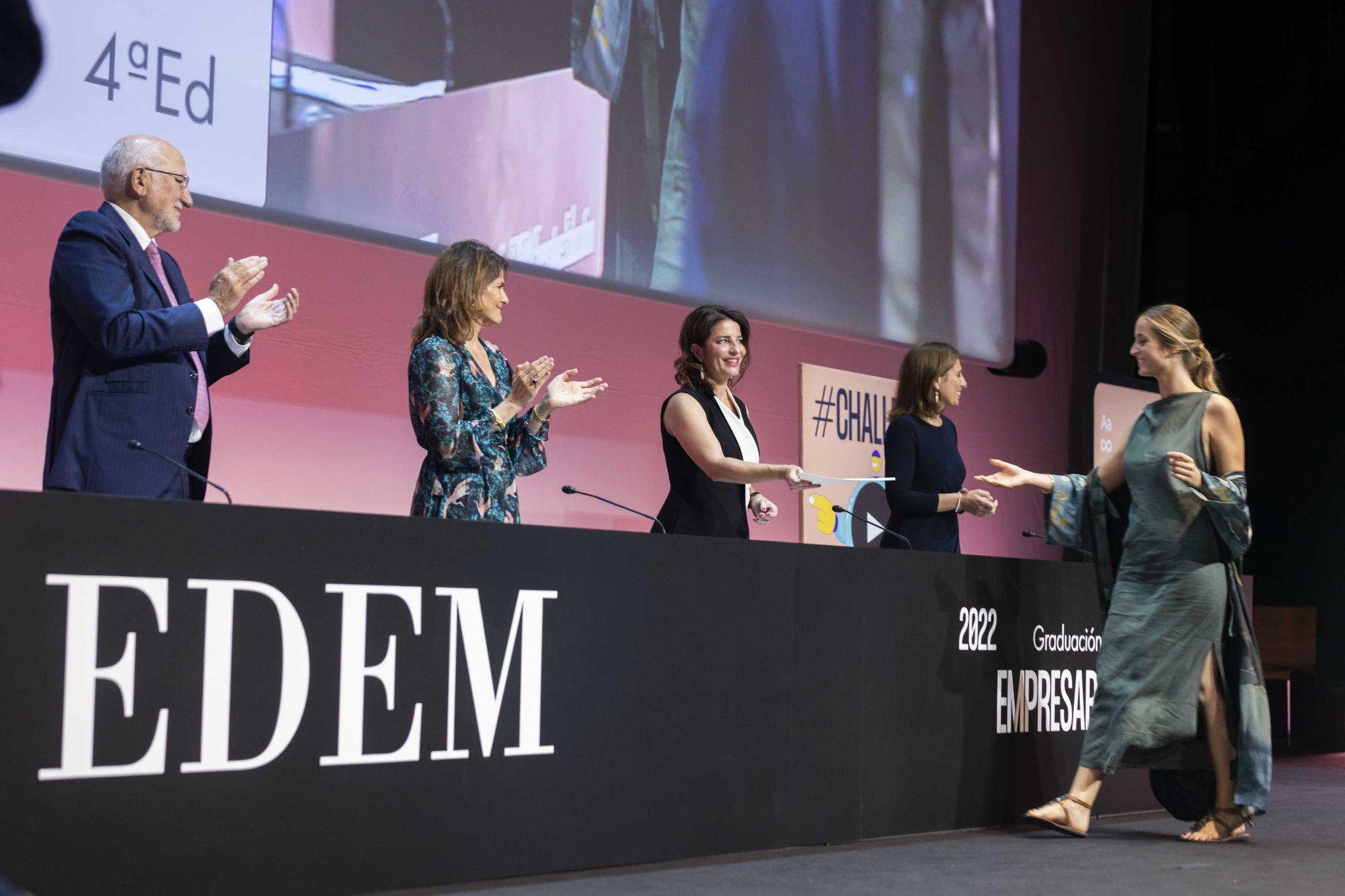 Graduación alumnos EDEM Escuela de Empresarios 2022 en València