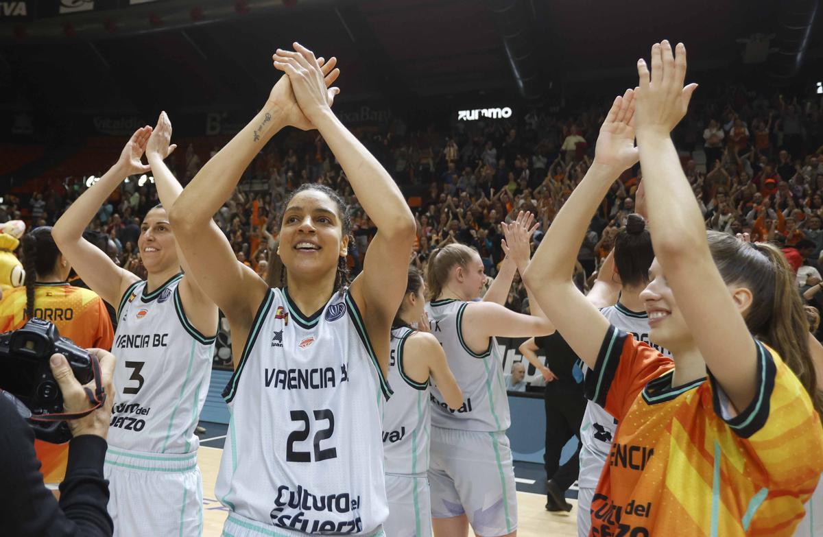 El equipo agradece a la afición de la Fonteta el apoyo en este segundo partido