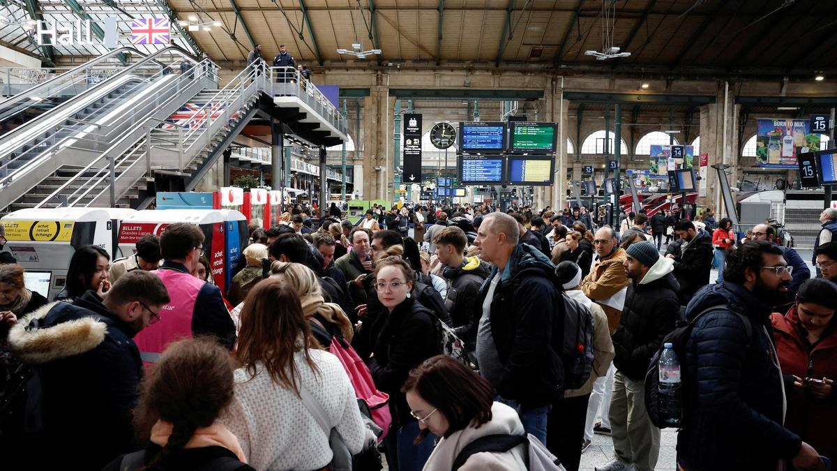 Eurostar cancela todos sus trenes por inundaciones en el túnel