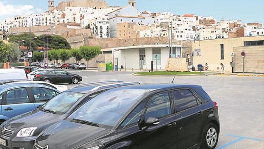 Peñíscola activa la zona azul sin cambios de viales