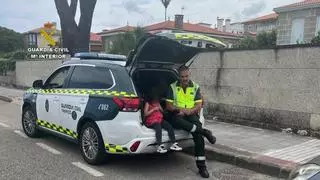 La Guardia Civil localiza a una niña pequeña deambulando sola por una calle de Nigrán
