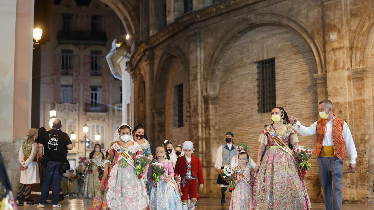 Búscate en el primer día de Ofrenda por las calles del Mar y Avellanas entre las 21:00 y 22:00 horas