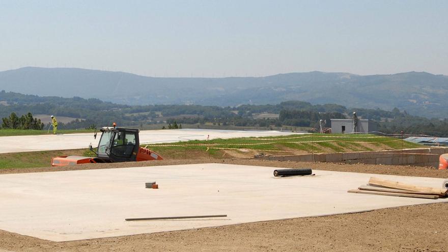 La base de helicópteros contra incendios de Lalín estará rematada en septiembre