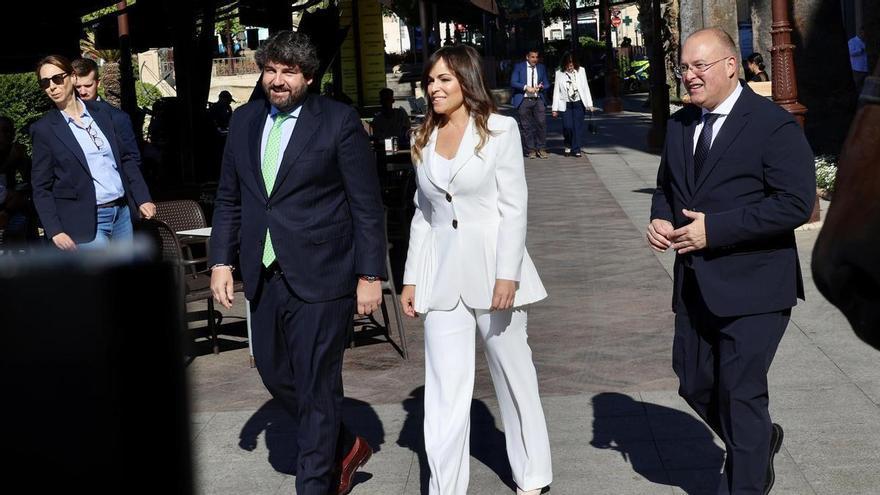 López Miras y Tellado apoyan la investidura de Pérez: 