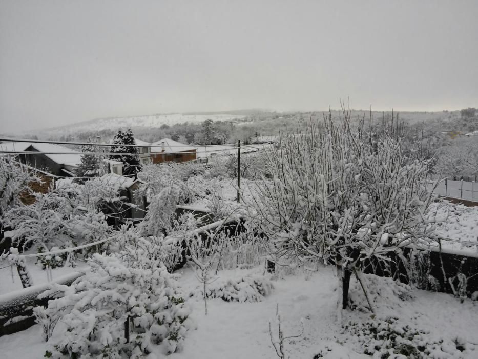 La nieve cubre de blanco la provincia de Pontevedr
