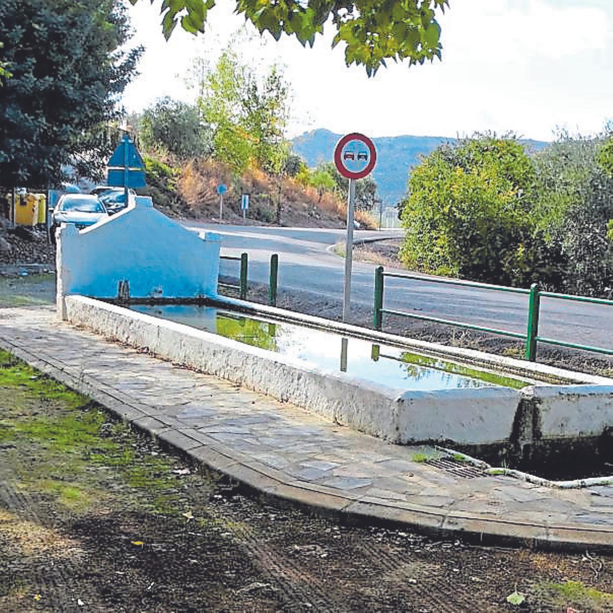 Abrevadero del manantial de Marbella.