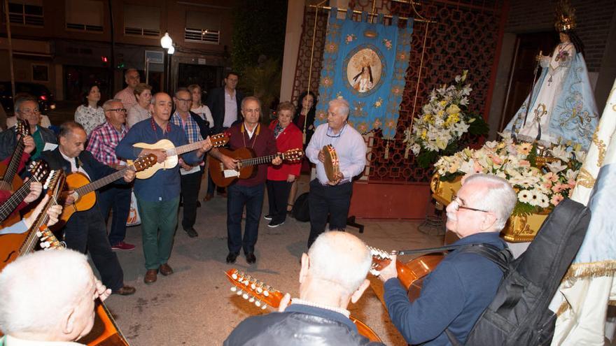 Alcantarilla canta a la Virgen en Los Mayos