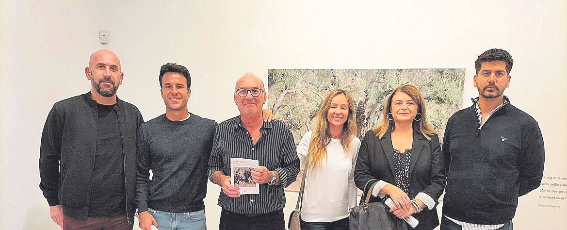 Juan, Daniel, Óscar, Marina Pipkin, Lucia Martin y Robert Alexander.