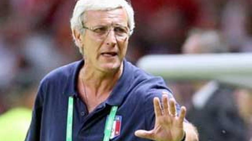 Lippi, seleccionador italiano: &quot;Creo que entre los futbolistas no hay gays&quot;