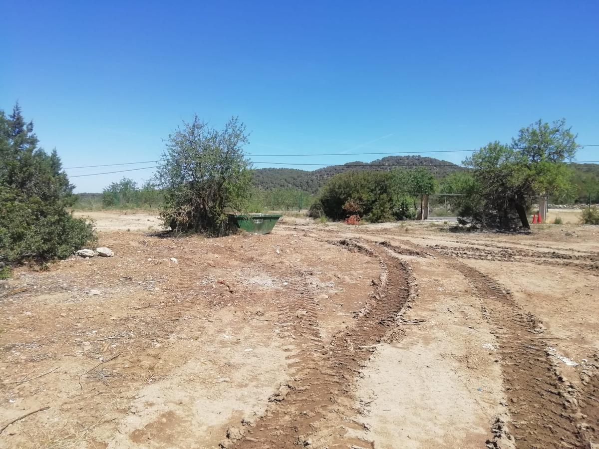 Galería: Así ha quedado el vertedero ilegal de Cala Tarida
