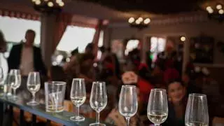 Aviso de Consumo sobre los precios y pagos en las casetas de la Feria de Sevilla