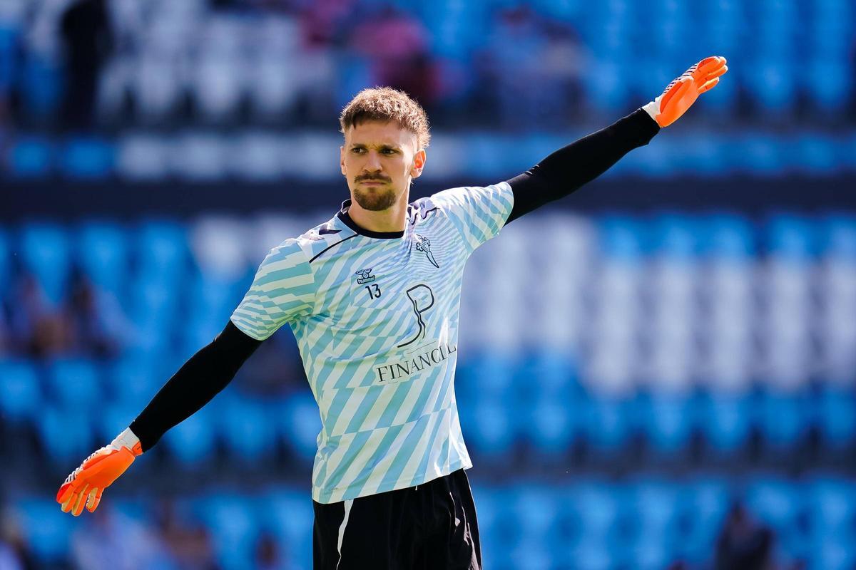 Radu, durante el calentamiento.