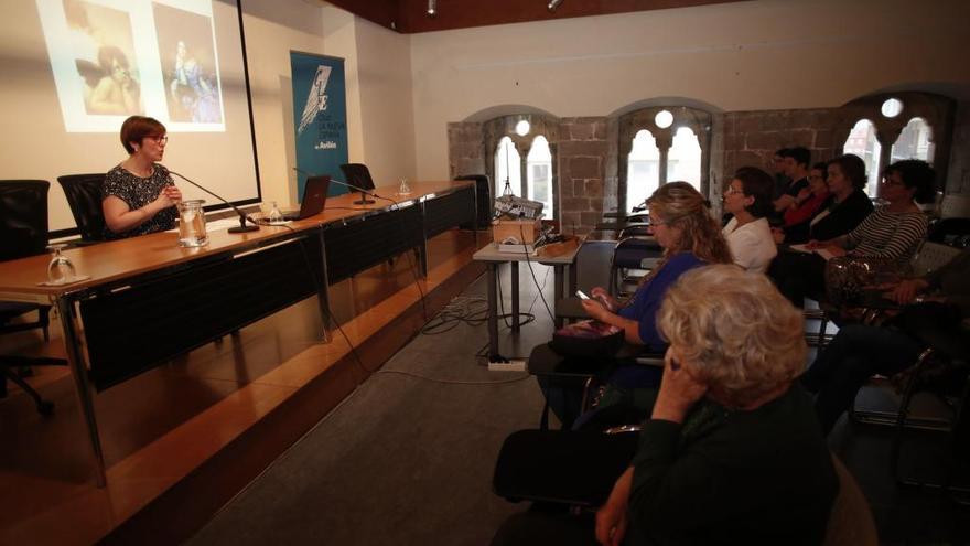 Patricia Pérez, en el Club LA NUEVA ESPAÑA en Avilés.