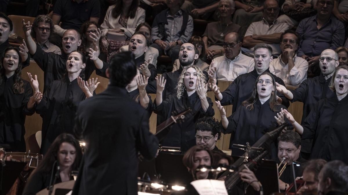 Inauguración de la temporada de abono del Palau de la Música, con MusicAeterna y Teodor Currentzis