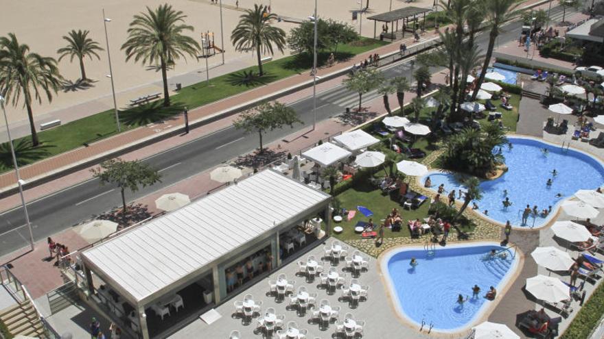 La parálisis obliga al cierre de todos los hoteles de las playas de Gandia y Oliva
