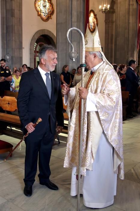 Ángel Víctor Torres, en los actos de la festividad de la Virgen de Candelaria