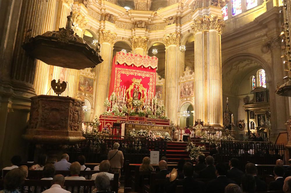 La Virgen de la Victoria, en el altar mayor de la Catedral de Málaga, en una foto de archivo.