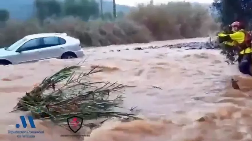 Borrasca Francis: alerta roja por lluvias en Málaga y sigue la crecida en el río Grande, Turón y Guadalhorce