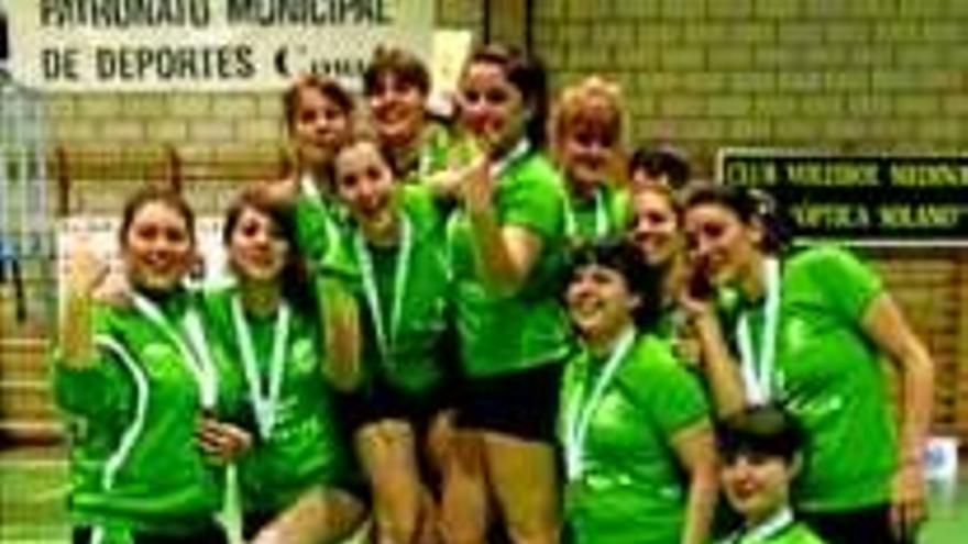 El equipo femenino logra el Campeonato de Extremadura