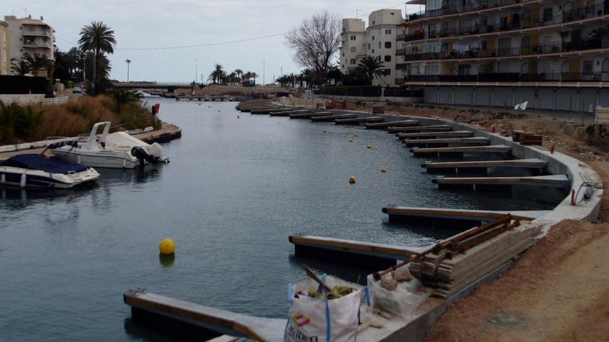 La empresa de los amarres abre en el puerto de Dénia su tercer complejo comercial