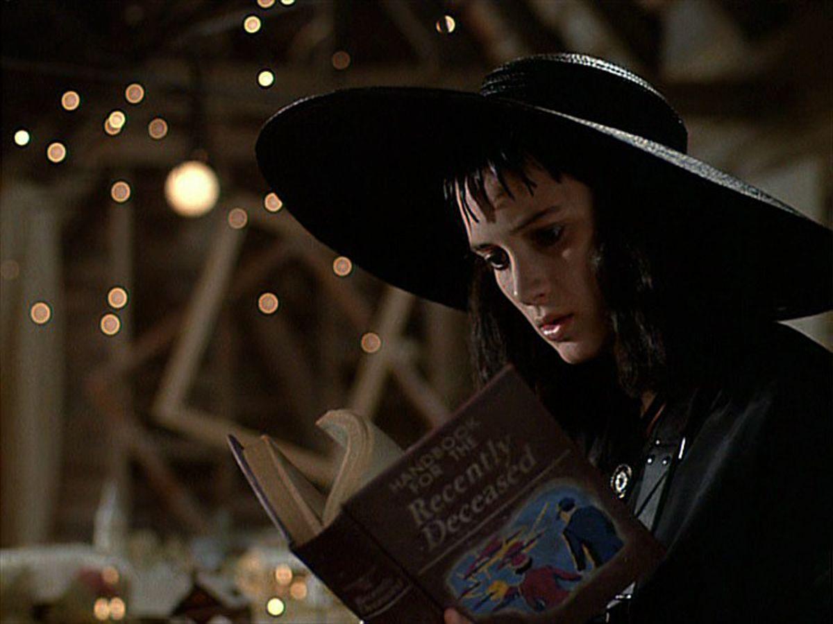 Disfraces fáciles para chica en Halloween: Lydia Deetz, de 'Bitelchús' -  Woman