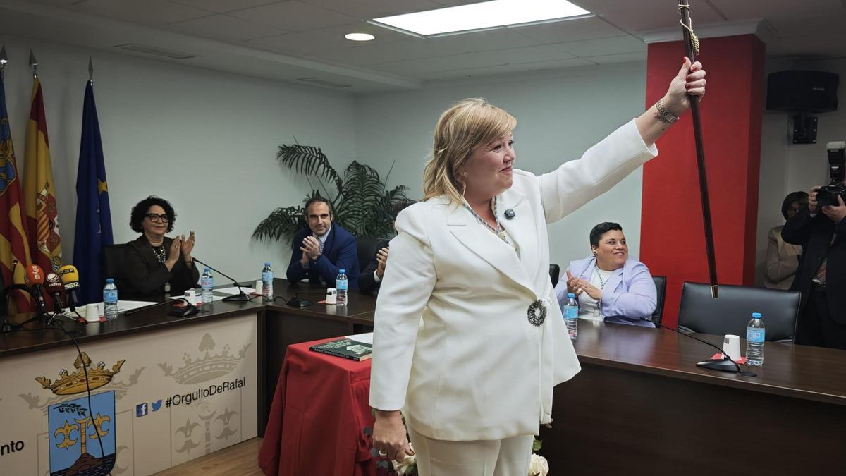 Noemí Cutillas, tras convertirse en la primera alcaldesa en la historia de Rafal.