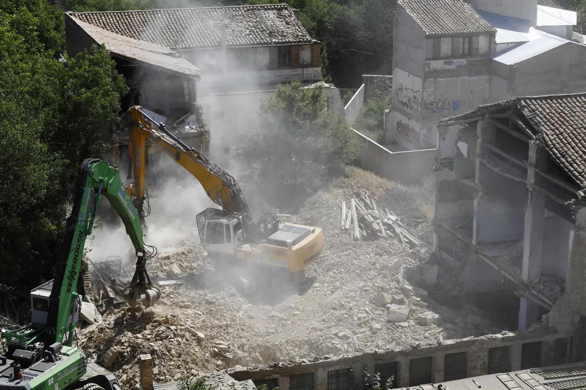 EN IMÁGENES | Así ha sido la demolición del antiguo reformatorio de Torre Ramona