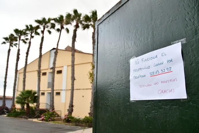 05/04/2019 TELDE.  Concentración de padres y madres por el mal estado del CEIP Principe de Asturias. Fotógrafa: YAIZA SOCORRO.  | 02/04/2019 | Fotógrafo: Yaiza Socorro