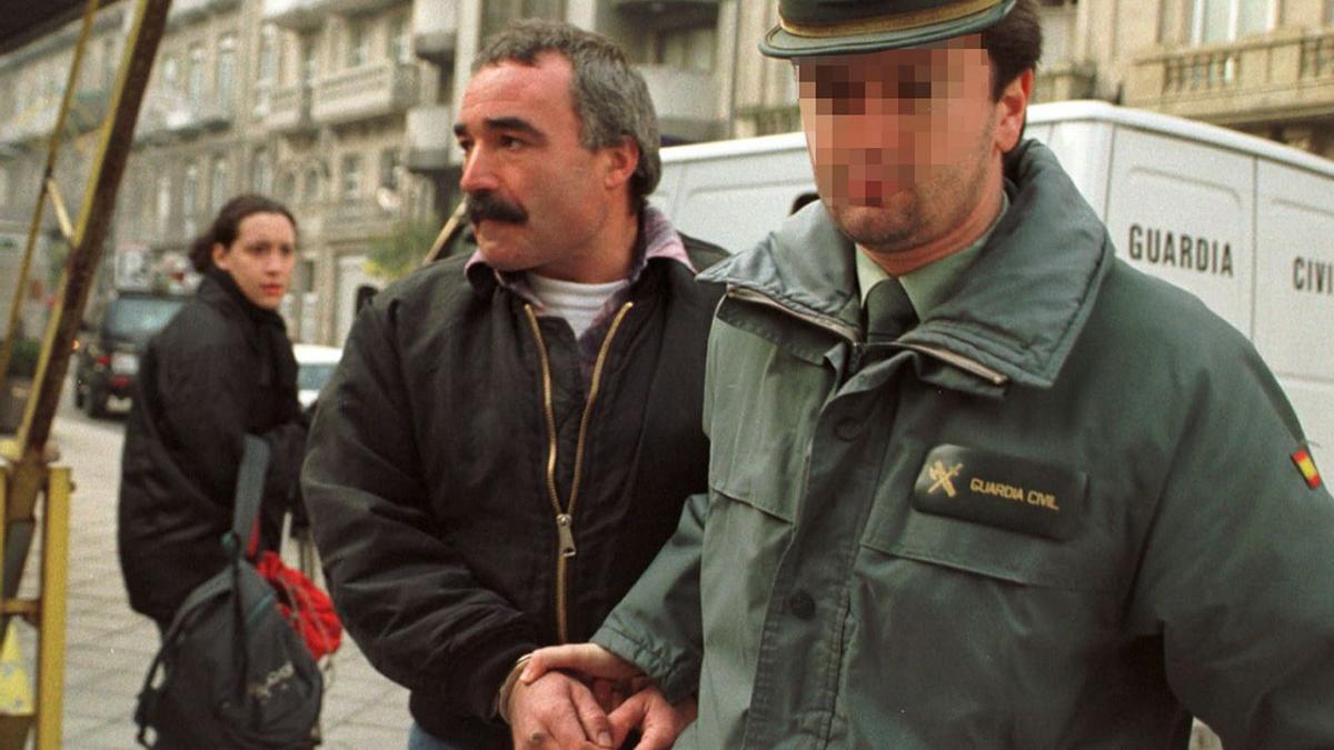 Imagen de archivo de Alfredo Sánchez Chacón, a su llegada a un juicio en 2001.   | // ROSA VEIGA