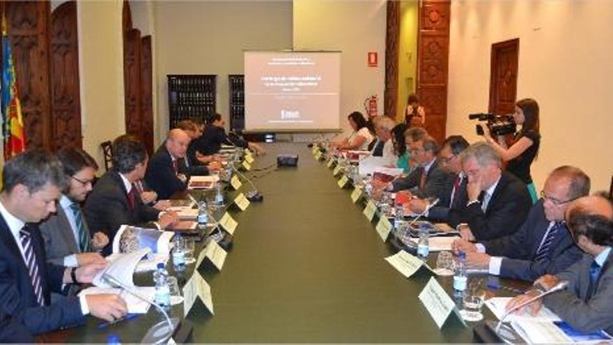 Los integrantes del Observatorio de la Industria, ayer.