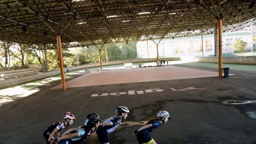 El patinódromo de Moreda vuelve a rodar: "Es como si la pista estuviera nueva otra vez"