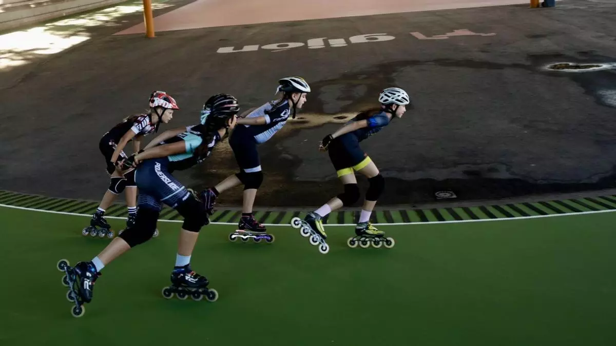 El patinódromo de Moreda vuelve a rodar: "Es como si la pista estuviera nueva otra vez"