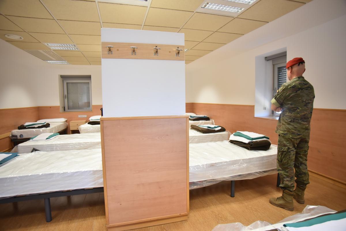 Una imagen de un dormitorio de la Academia Militar General de Zaragoza.