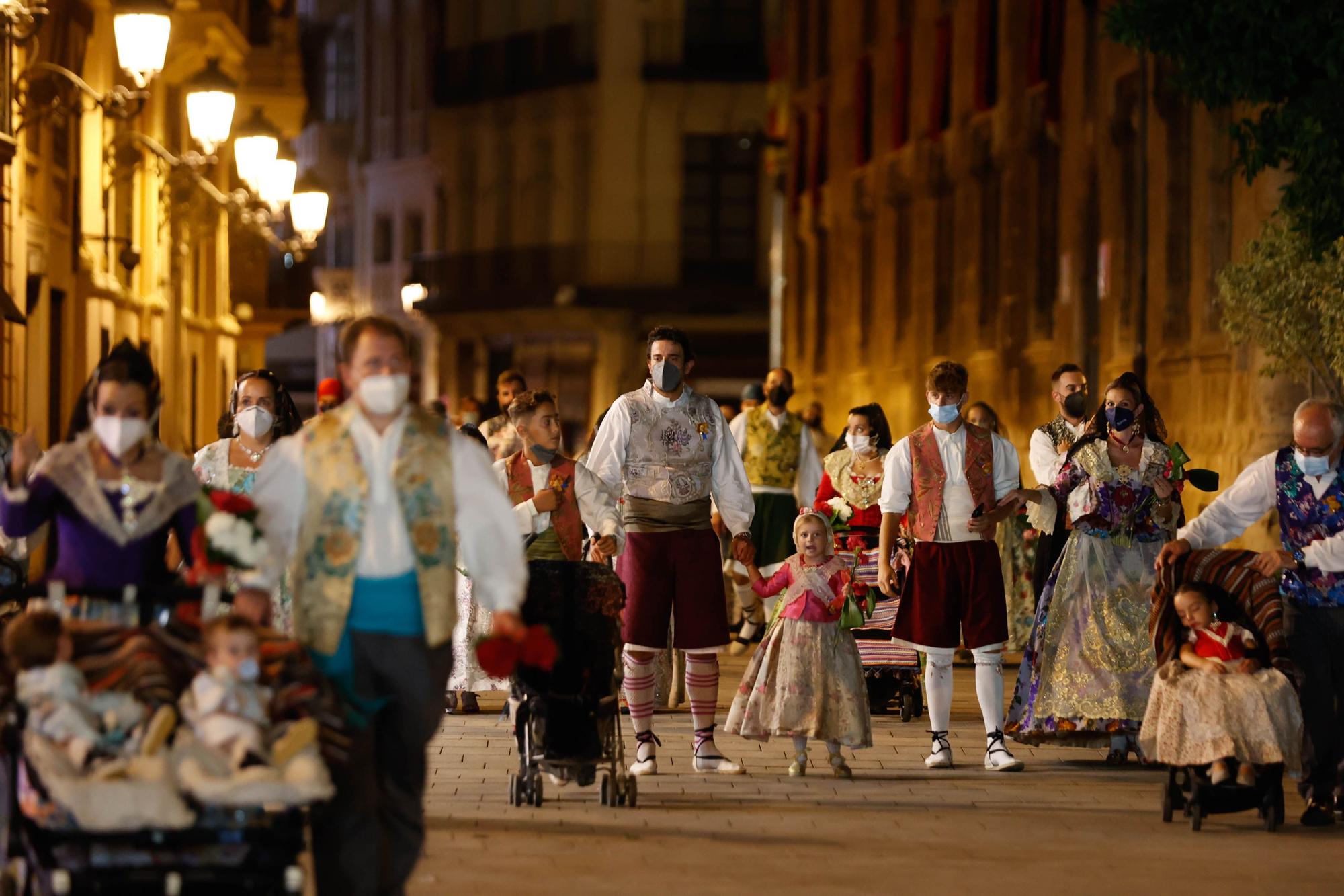 Búscate en el segundo día de Ofrenda por la calle de Caballeros (entre las 22.00 y las 23.00 horas)