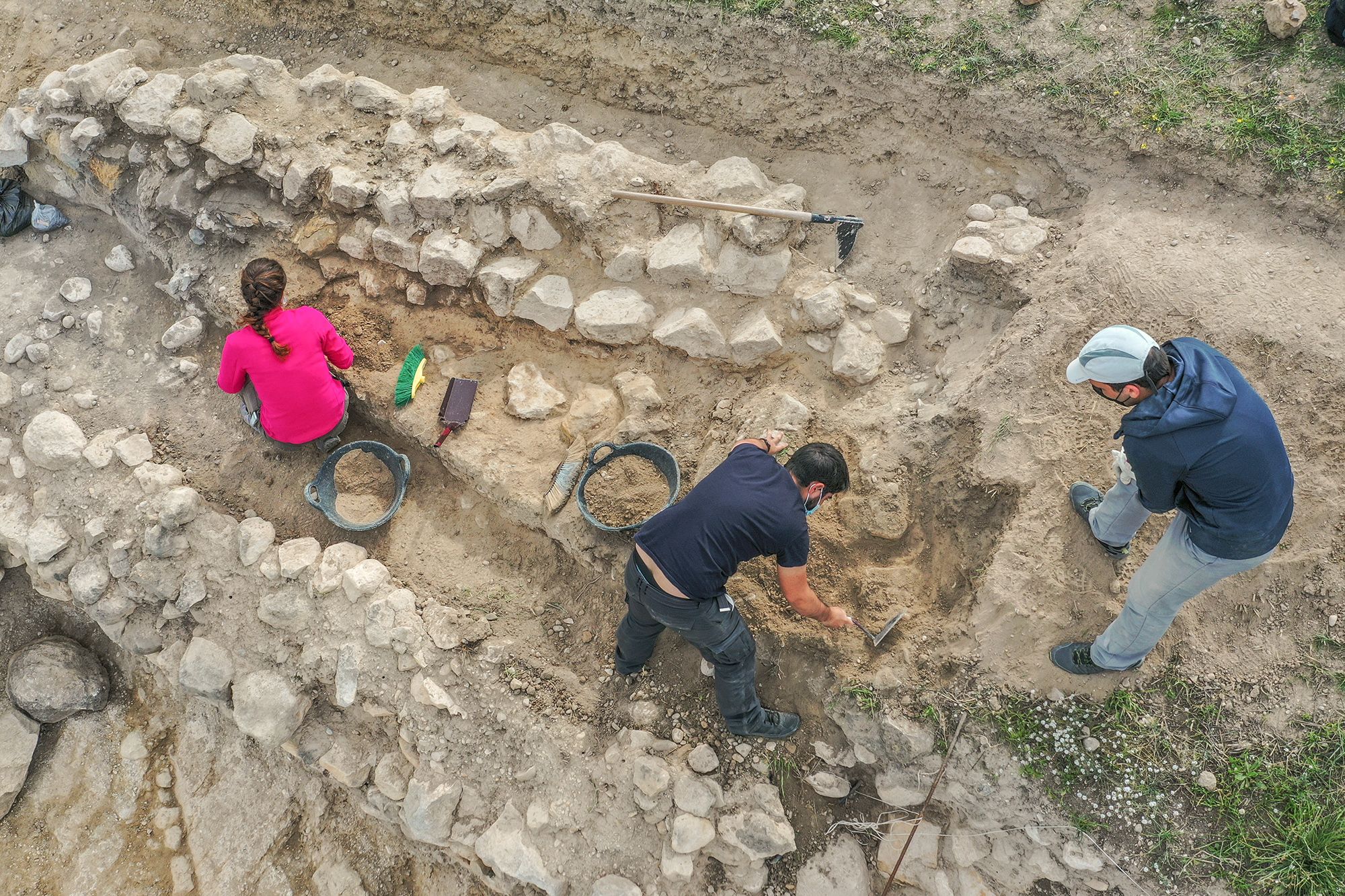 Excavaciones arqueológicas en el yacimiento de Los Saladares