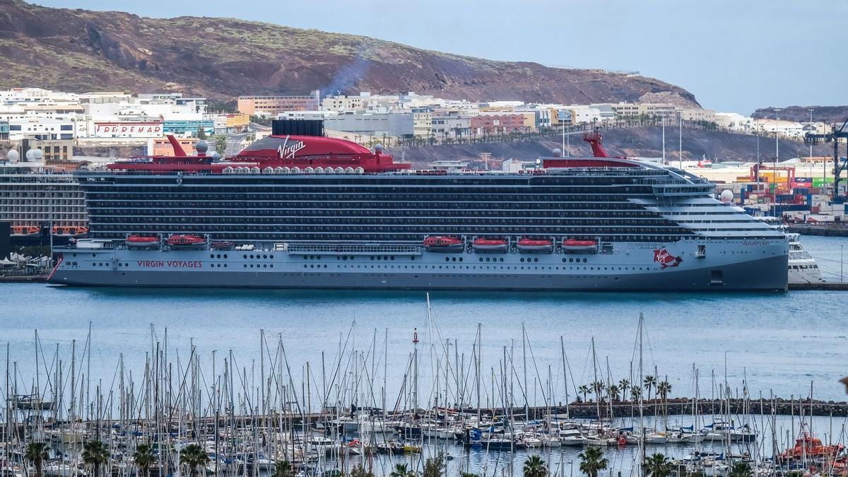 Primera escala en el Puerto de Las Palmas del crucero de lujo 'Valiant Lady'.