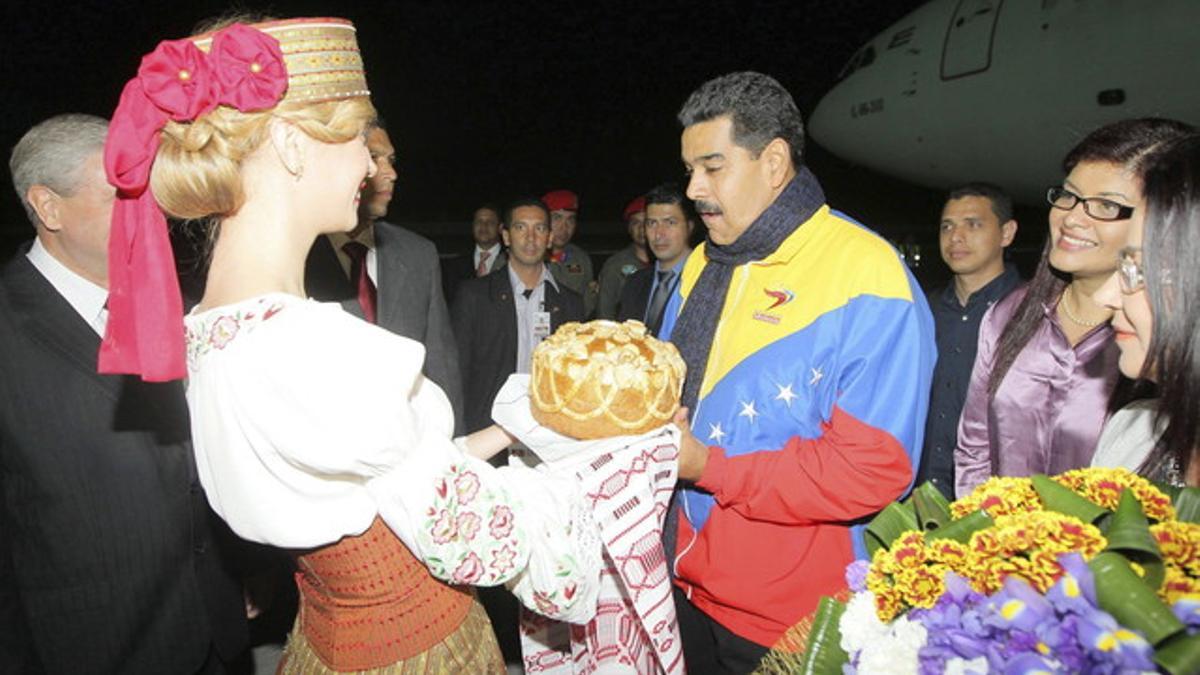 Nicolás Maduro, a su llegada al aeropuerto de Minsk, en Bielorrusia, el pasado martes.