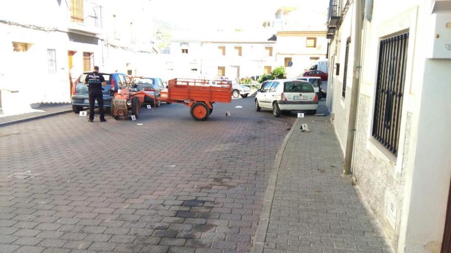 Fallece un octogenario al perder el control de su tractor en Caravaca